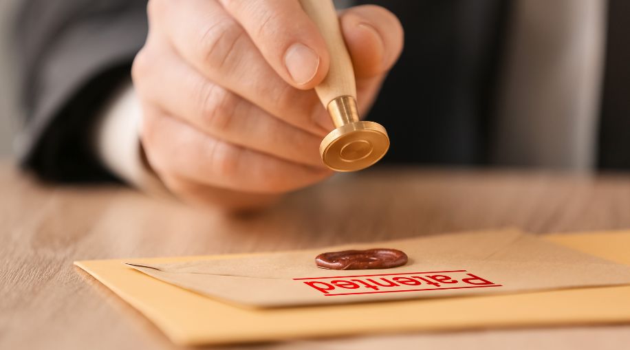 how to trademark a name